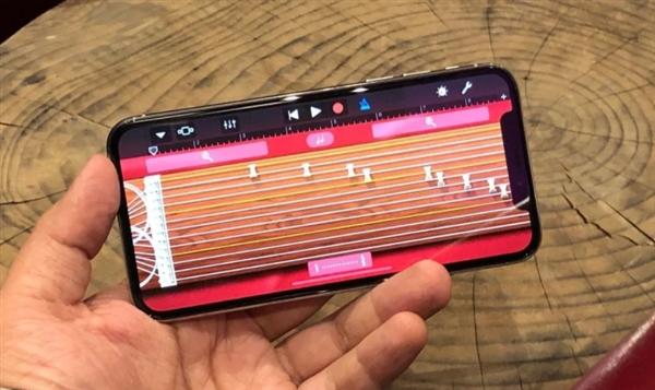 iPhone X新技能get：用表情控制音效