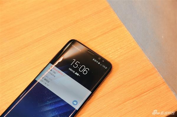 三星Galaxy S轻奢版图赏：5.8寸曲面屏单手操作无压力
