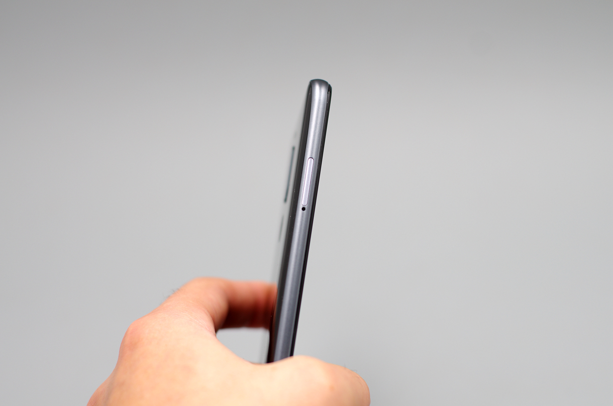 魅族X8评测：魅族第一款刘海屏手机，速来围观！