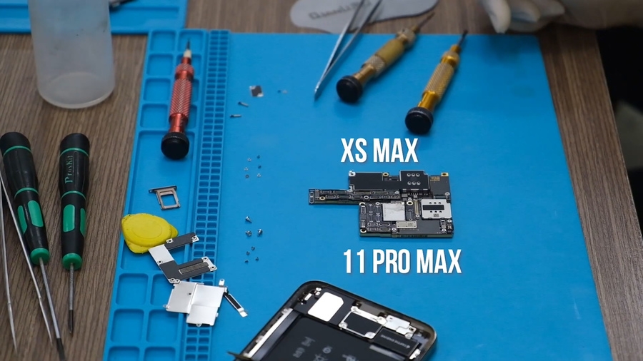iPhone 11 Pro Max全球首拆！这是苹果最后的倔强