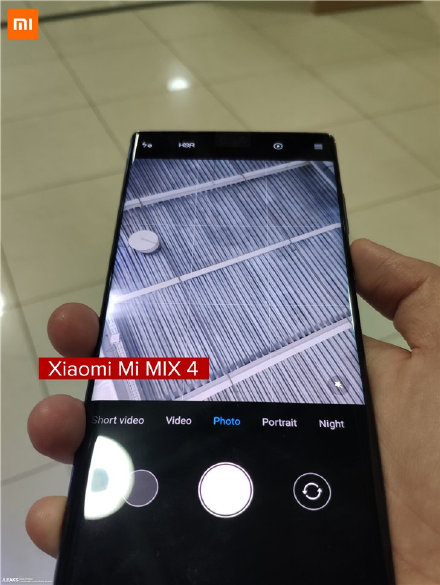 小米屏下双摄镜头手机曝光 MIX4首发？
