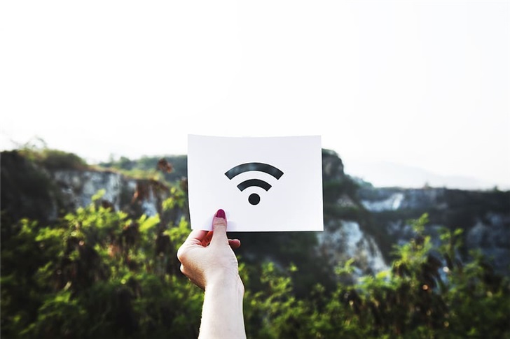 Redmi首款Wi-Fi 6路由器评测：229元同价高配