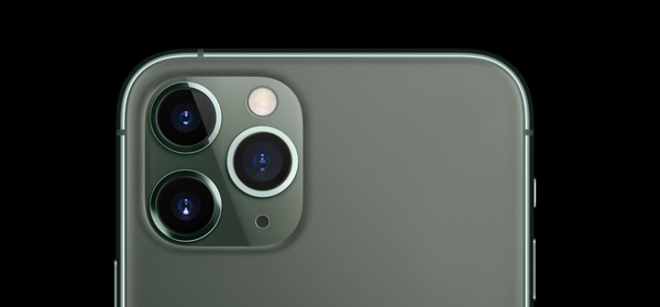 2022年 iPhone也要用上潜望式长焦镜头了