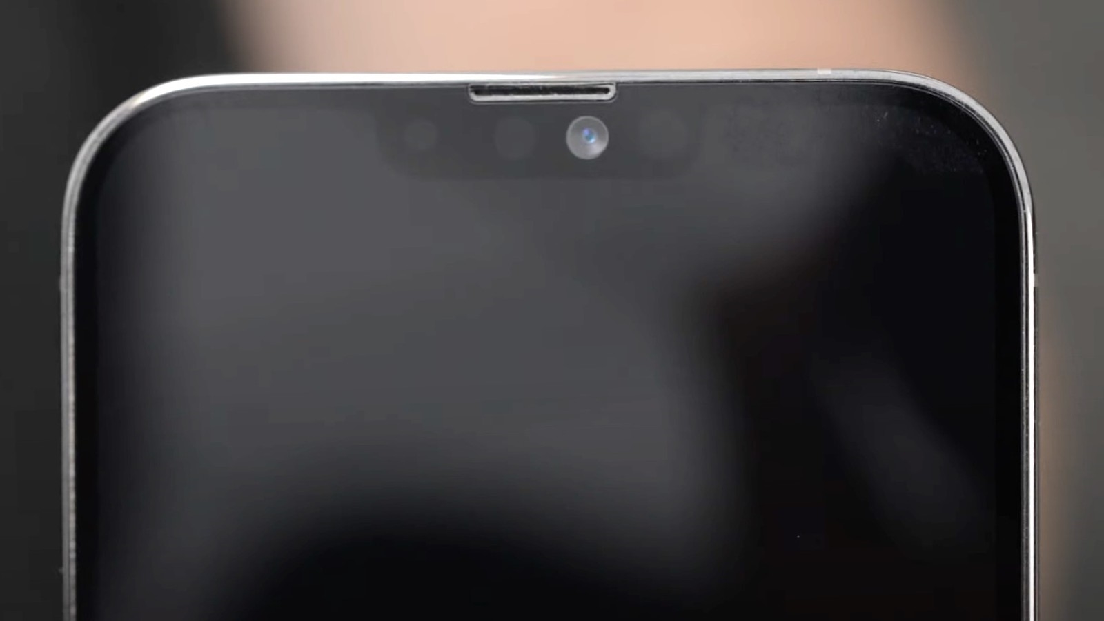 iPhone 13 Pro Max机模曝光 刘海真的变小了