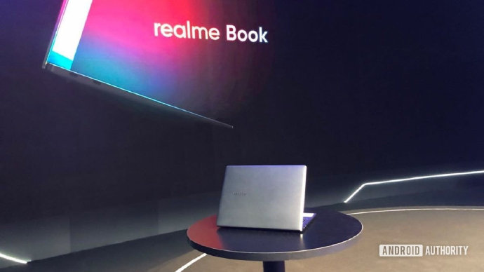 realme首款笔记本真机曝光：再次对标Redmi