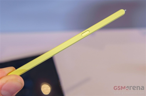 Galaxy Z Fold5正式发布：折痕更浅 视觉更优秀