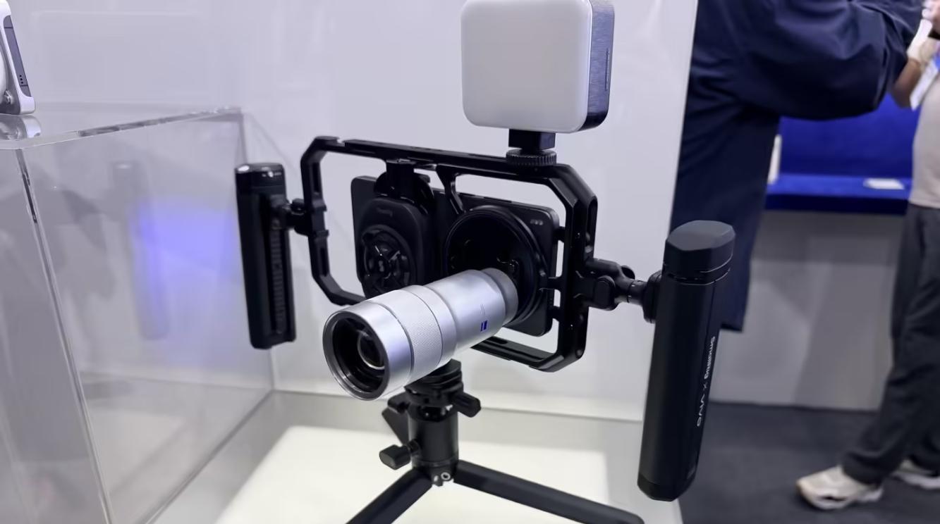 防抖黑科技！vivo X300 Ultra首发3°光学防抖超大底长焦