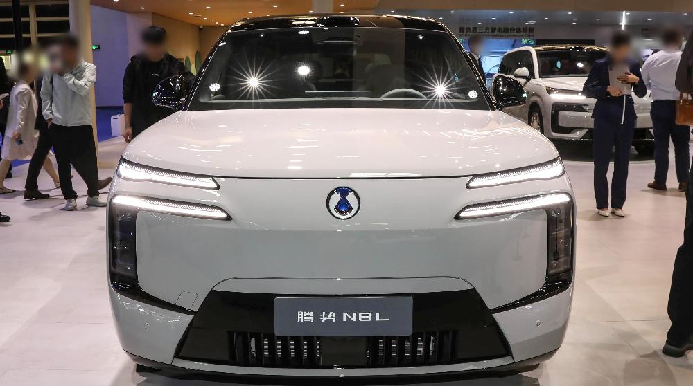 31.98万元起 腾势N8L闪充版上市 纯电续航430km