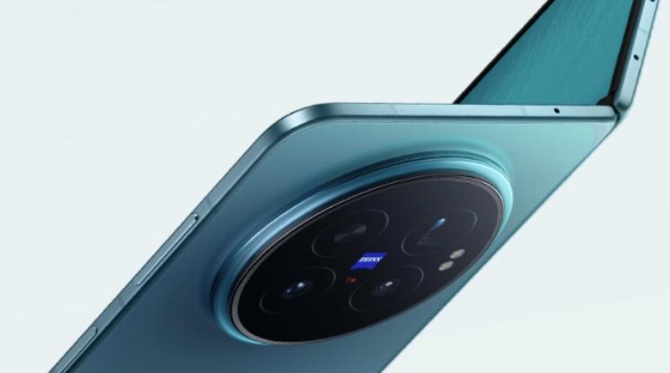 vivo X Fold6正式发布：天玑9500超能版+2亿像素蔡司主摄 7999元起！